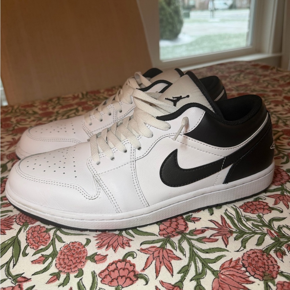 Jordan Men's White and Black Sneakers